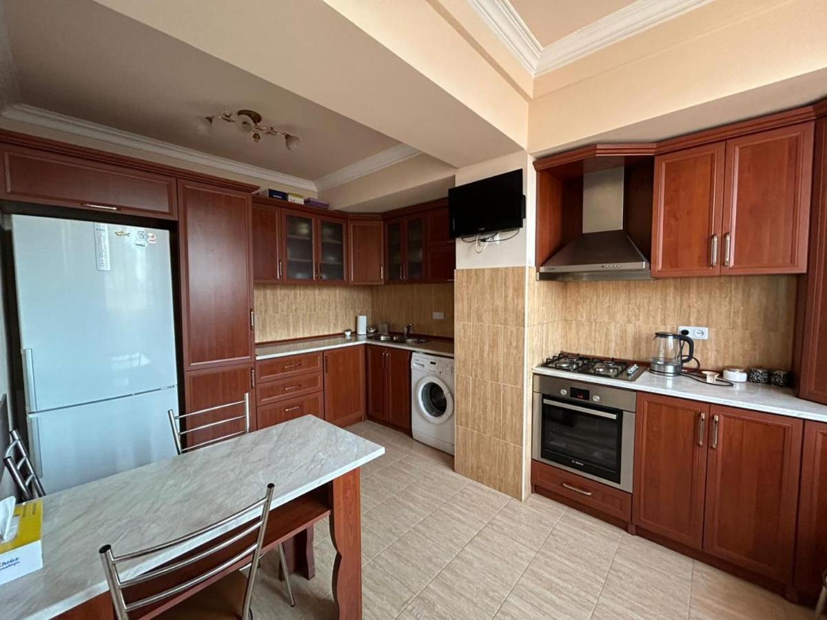 Lesi Apartament Yerevan Exterior foto