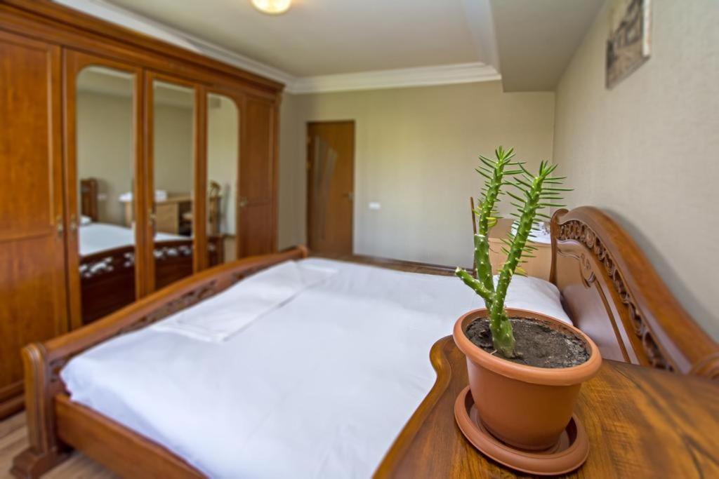 Lesi Apartament Yerevan Exterior foto